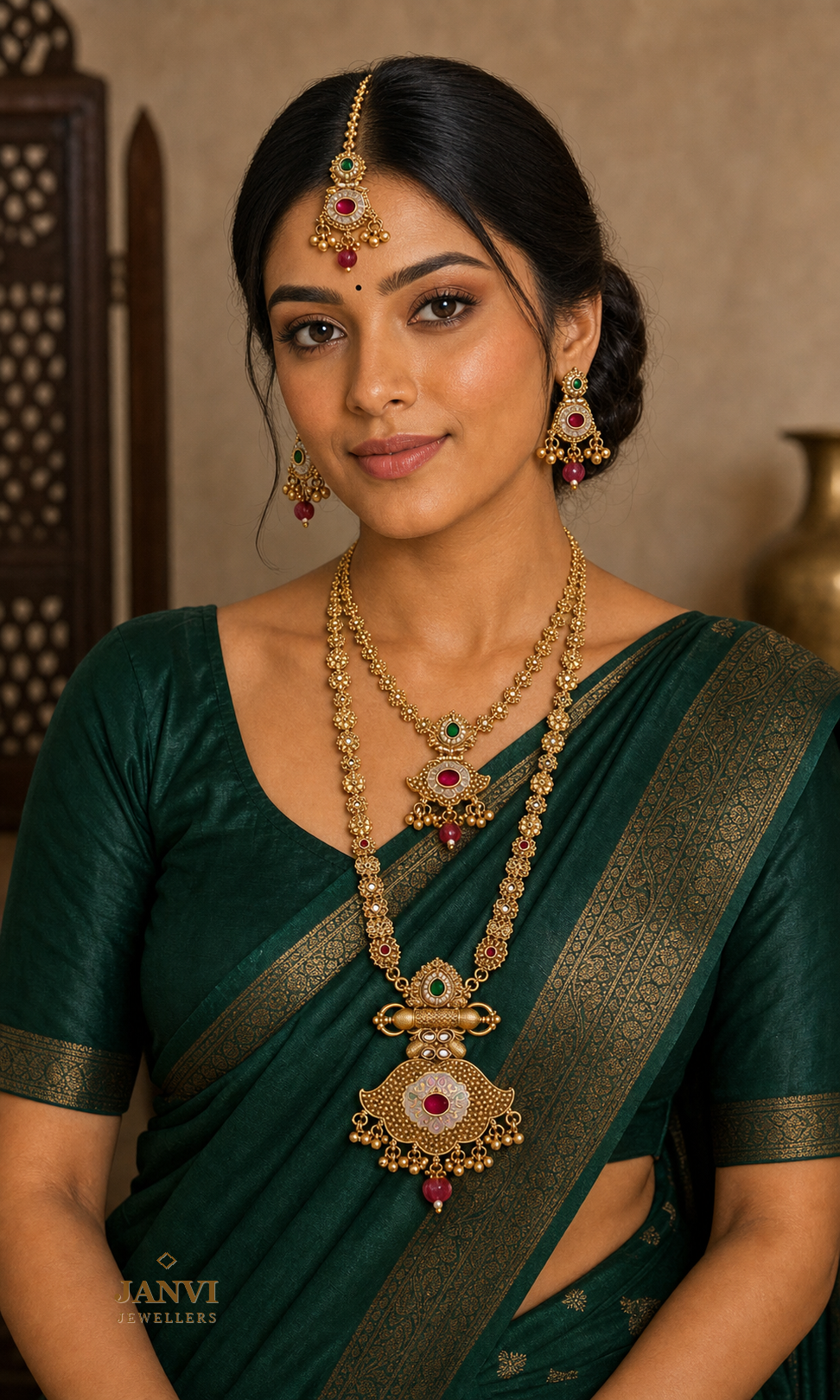 Antique Gold Finish Bridal Combo Jewellery Set with Earrings and Maang Teeka
